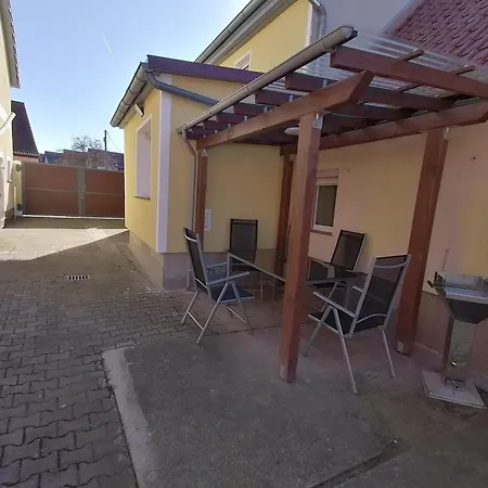 Ferienhaus Memleben Holiday home *
